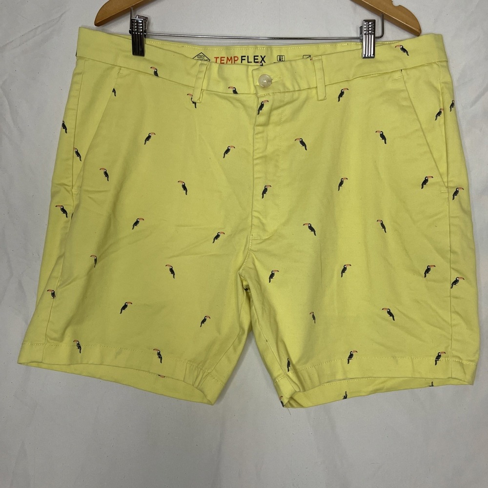 St. John's Bay Temp Flex 7" Mens‎ Chino Short Sizes 40, Yellow Toucan